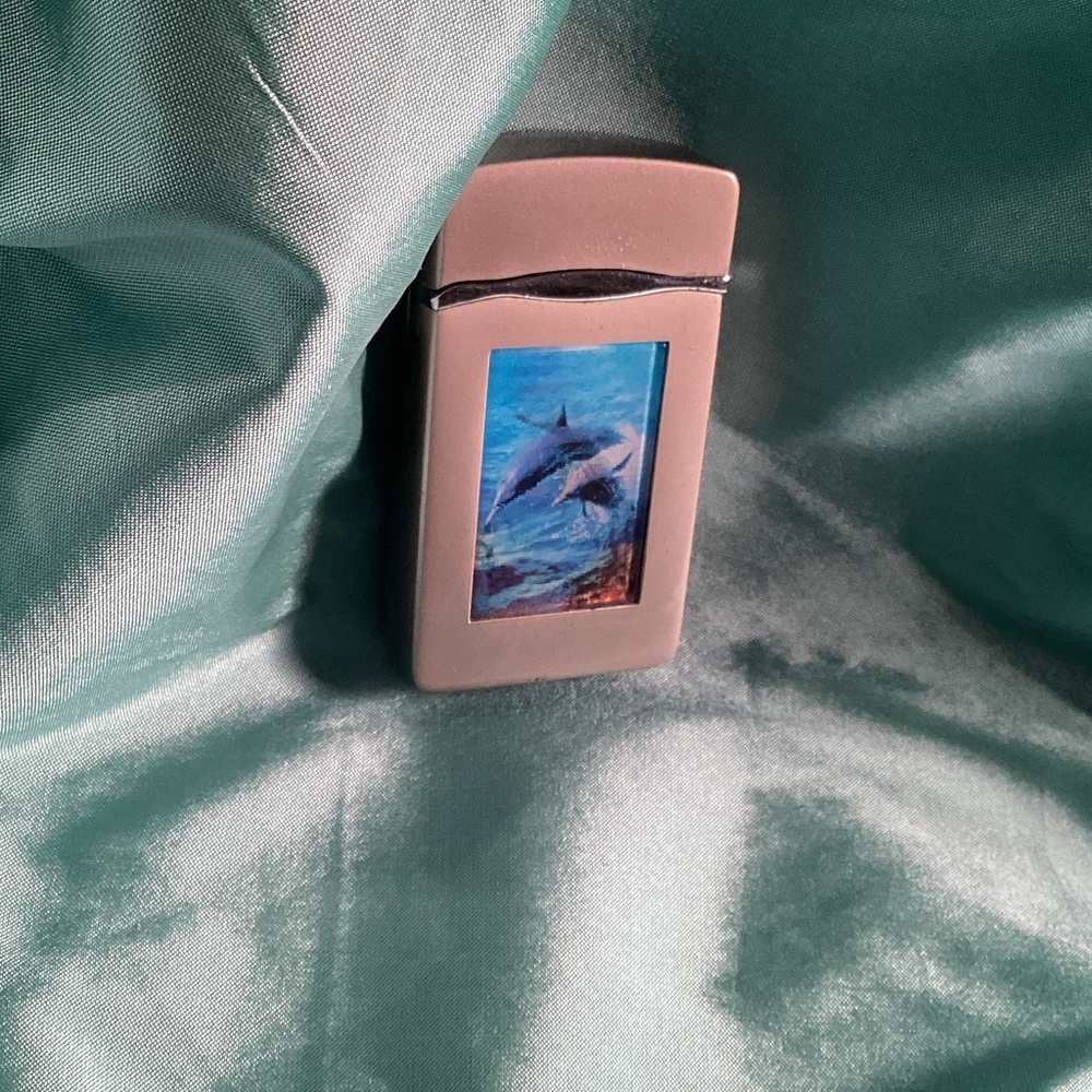 3-D Vtg Novelty Butane Lighter with Dolphins.